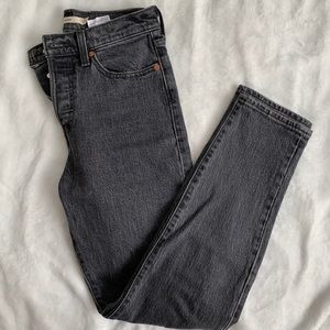 Levi’s Wedgie fit Jean